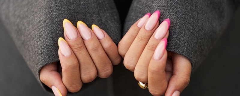 Наращивание ногтей в салоне Космос: гель и акрил