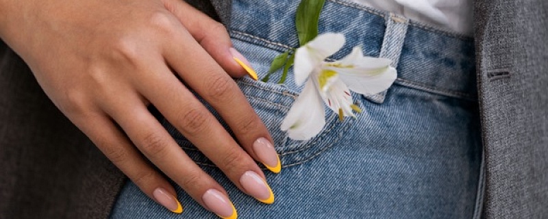 Френч маникюр в Некрасовке: от Коко Шанель до хайповых вариаций