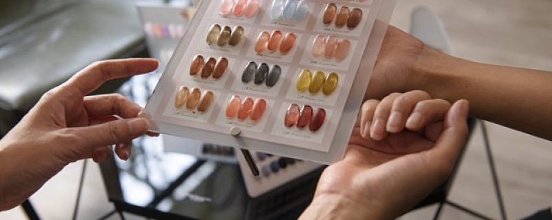 Покрытие гель-лаком в Некрасовке: стойкость 3-4 недели