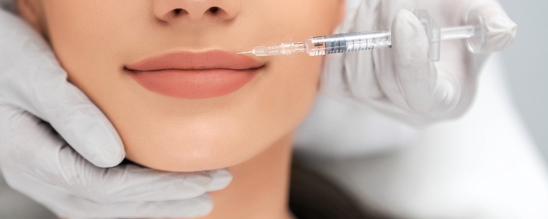 Контурная пластика лица и губ филлерами