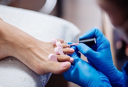 Педикюр в Некрасовке: медицинский и классический