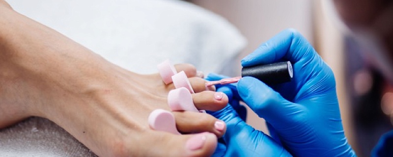 Педикюр в Некрасовке: медицинский и классический